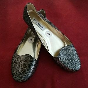 Steve Madden Black and Silver Metallic Flats